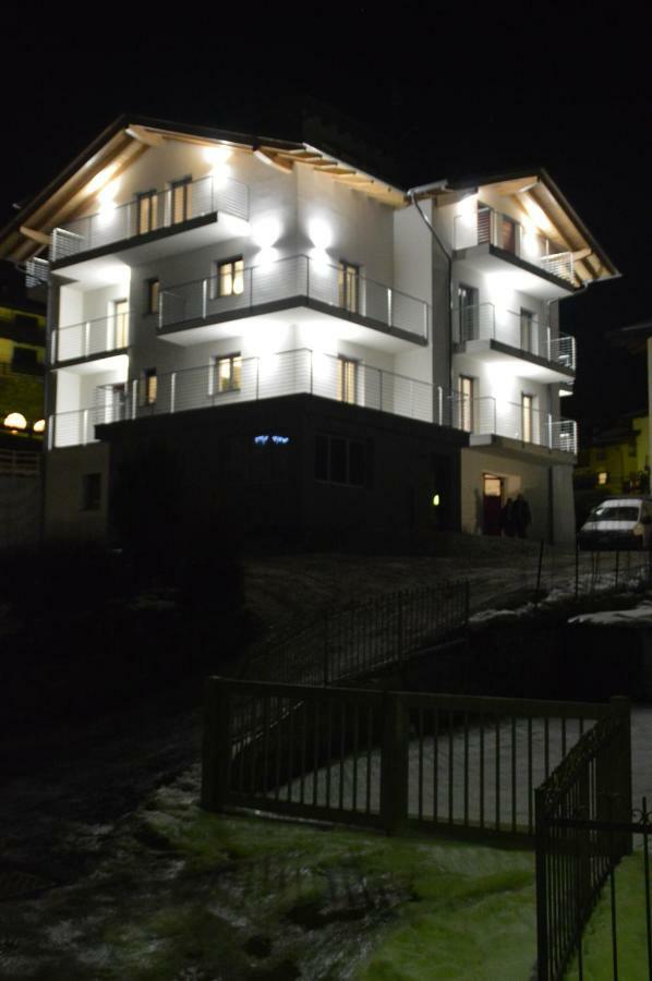 メッツァーナCasa Ai Stabliアパートメント エクステリア 写真