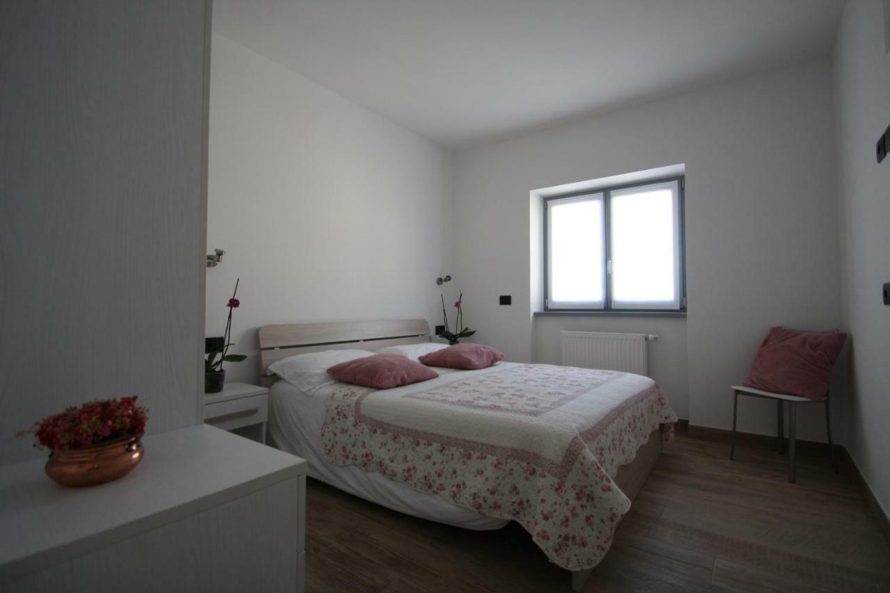 メッツァーナCasa Ai Stabliアパートメント エクステリア 写真