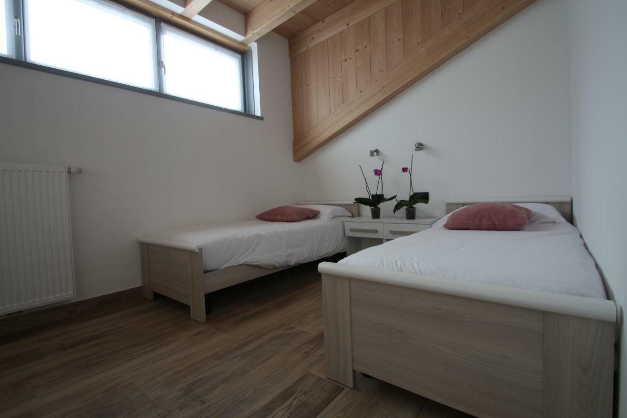 メッツァーナCasa Ai Stabliアパートメント エクステリア 写真