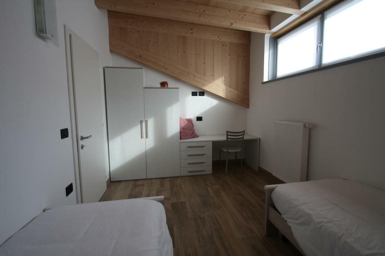メッツァーナCasa Ai Stabliアパートメント エクステリア 写真