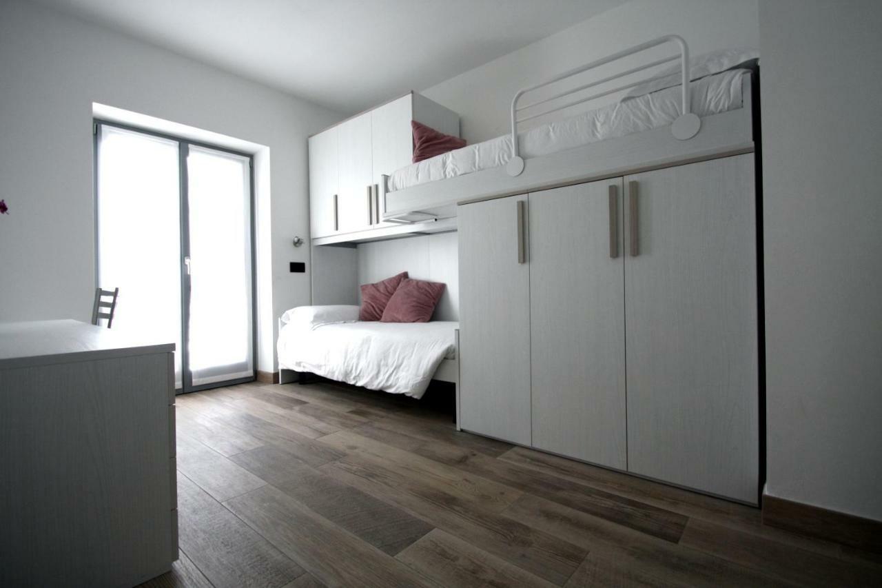 メッツァーナCasa Ai Stabliアパートメント エクステリア 写真