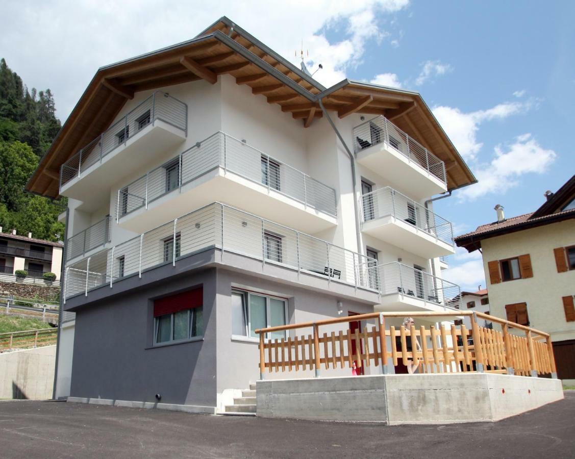 メッツァーナCasa Ai Stabliアパートメント エクステリア 写真